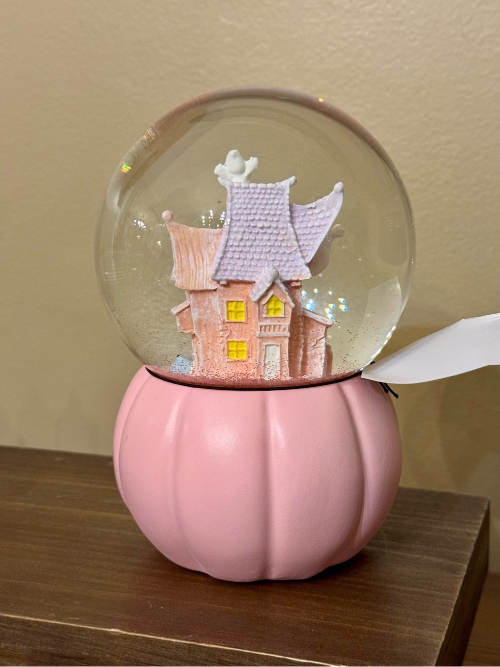 Pink Pumpkin Jack-O'-Lantern Ghost House Snow Globe - Picture 2 of 3
